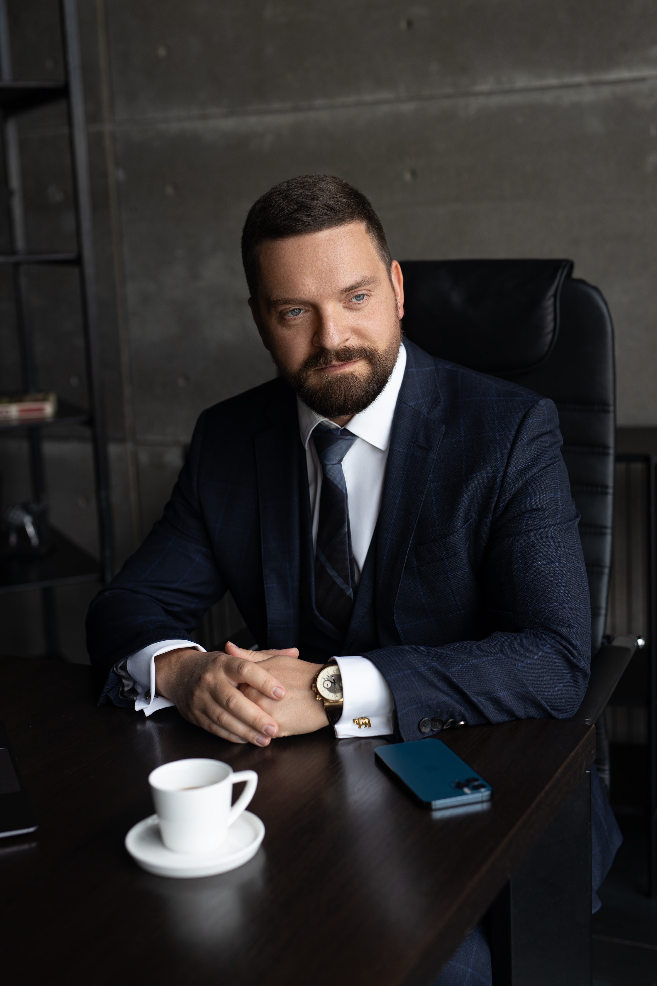 Nikita Demekhin - Board Chair & Governance Practitioner at his desk